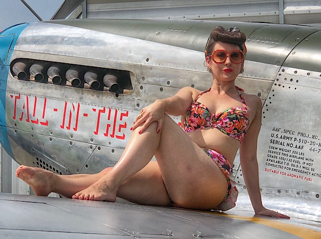 Recreating those Pin Up shots of the 1940's with WWII Fighter Planes