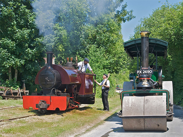 A Summer day at Amberley photographing road and agricultural steam engines at work around the Museum