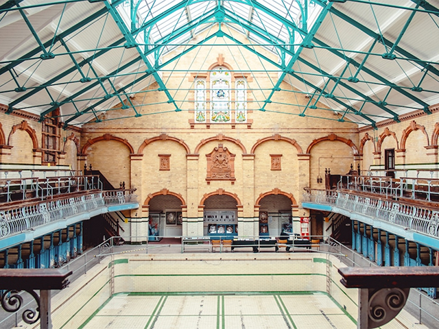 A session of portraiture in a Victorian bath house