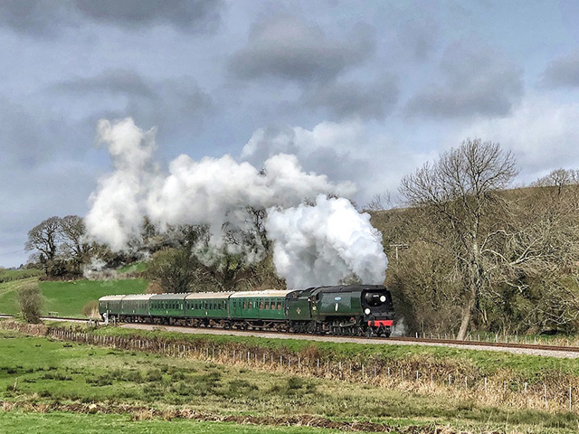 A full day’s Winter steam action featuring Bulleid Pacific 257 Squadron at the head of a mixed goods