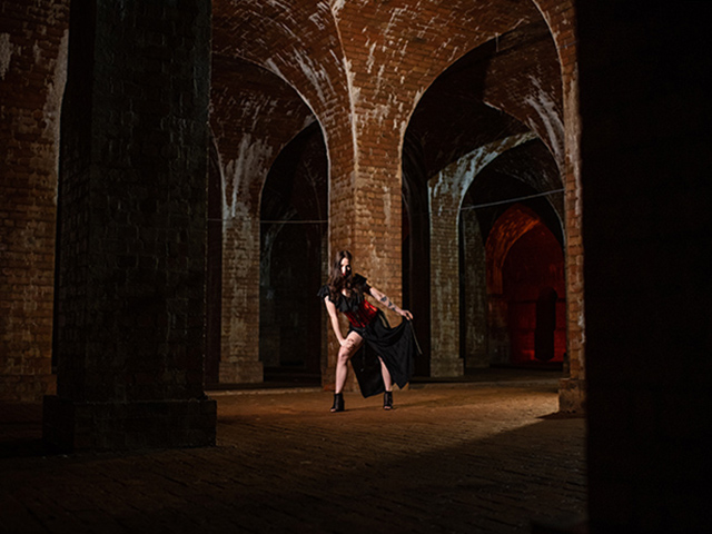 A session photographing a variety of themed models in an underground victorian reservoir!