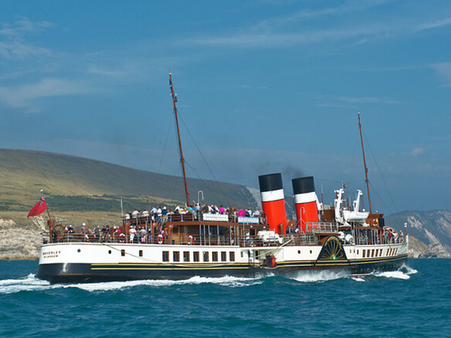 A photographic cruise along the Solent in the company of the Paddle Steamer Waverley